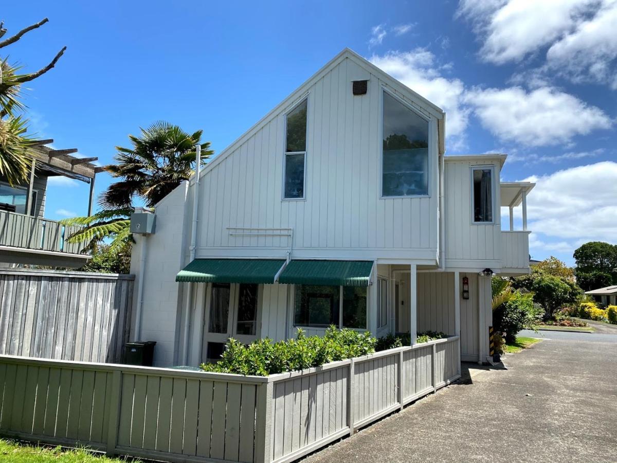 Chamberlain House - 3 Bedroom House By Manly Beach Auckland Bagian luar foto